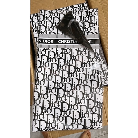 Giấy gói hoa 2 mặt thương hiệu