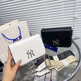 Túi Đeo Chéo MLB Dập Vân Nổi New