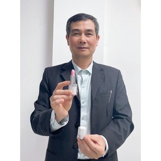 SON DƯỠNG MÔI NAM