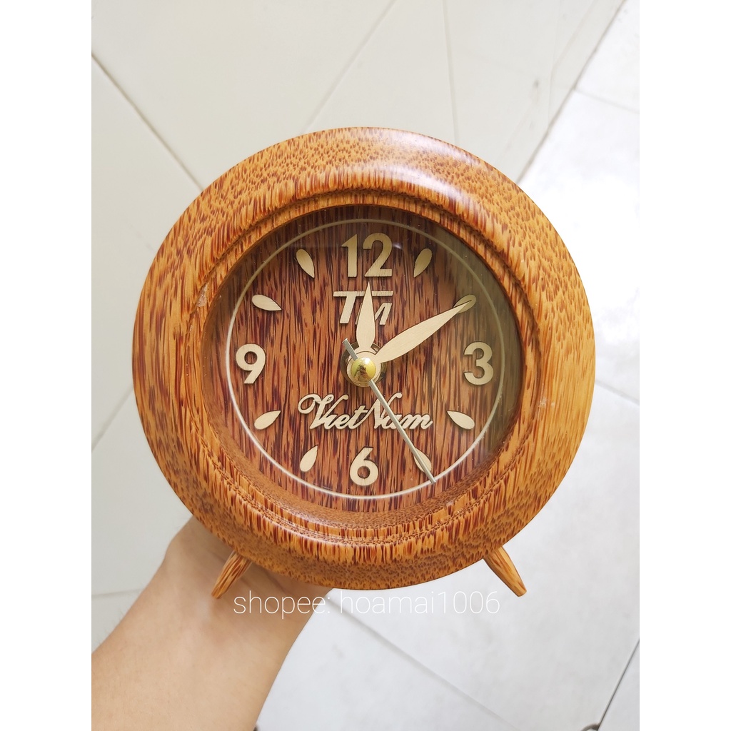 Đồng hồ để bàn hình tròn bằng gỗ dừa mỹ nghệ Bến Tre