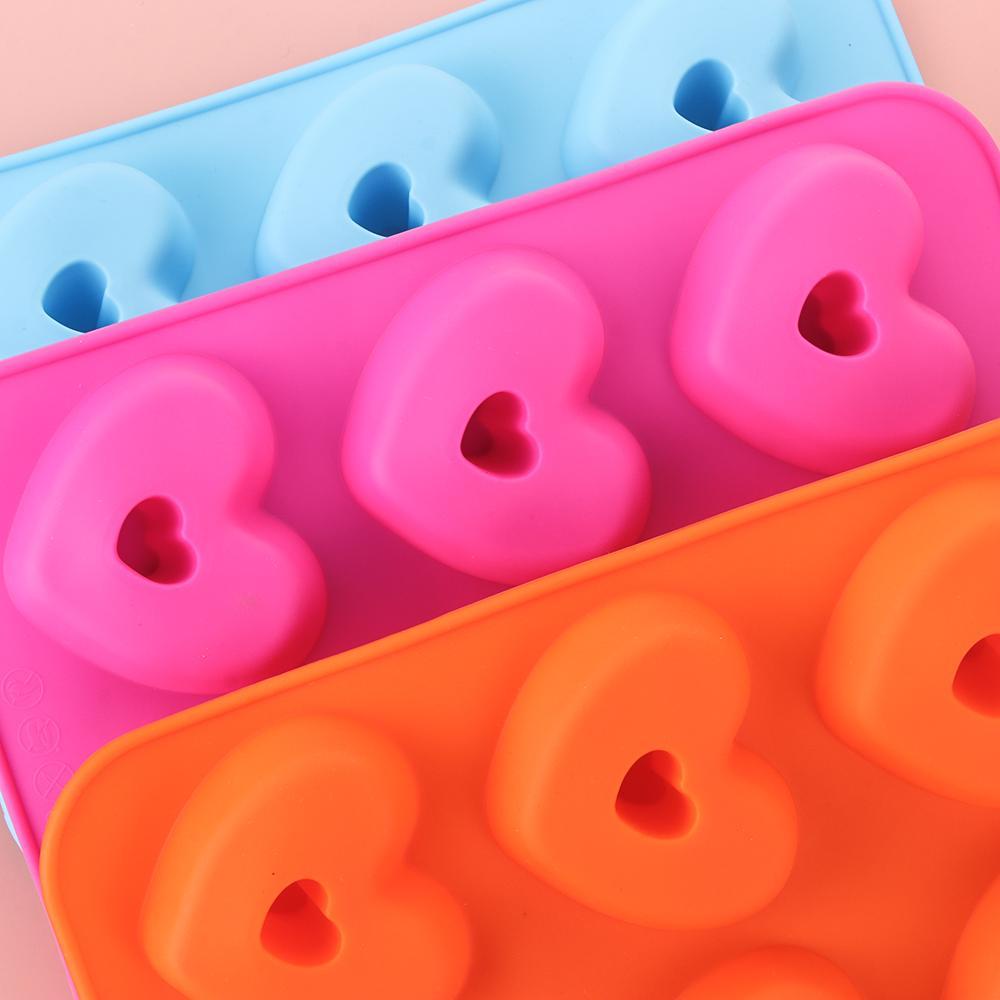 Khuôn Làm Bánh Donut Hình Trái Tim Có Thể Tái Sử Dụng