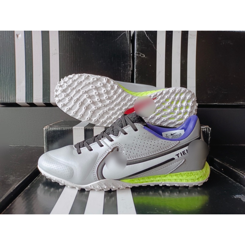 Giày bóng đá Tiempo Legend 9 Pro TF