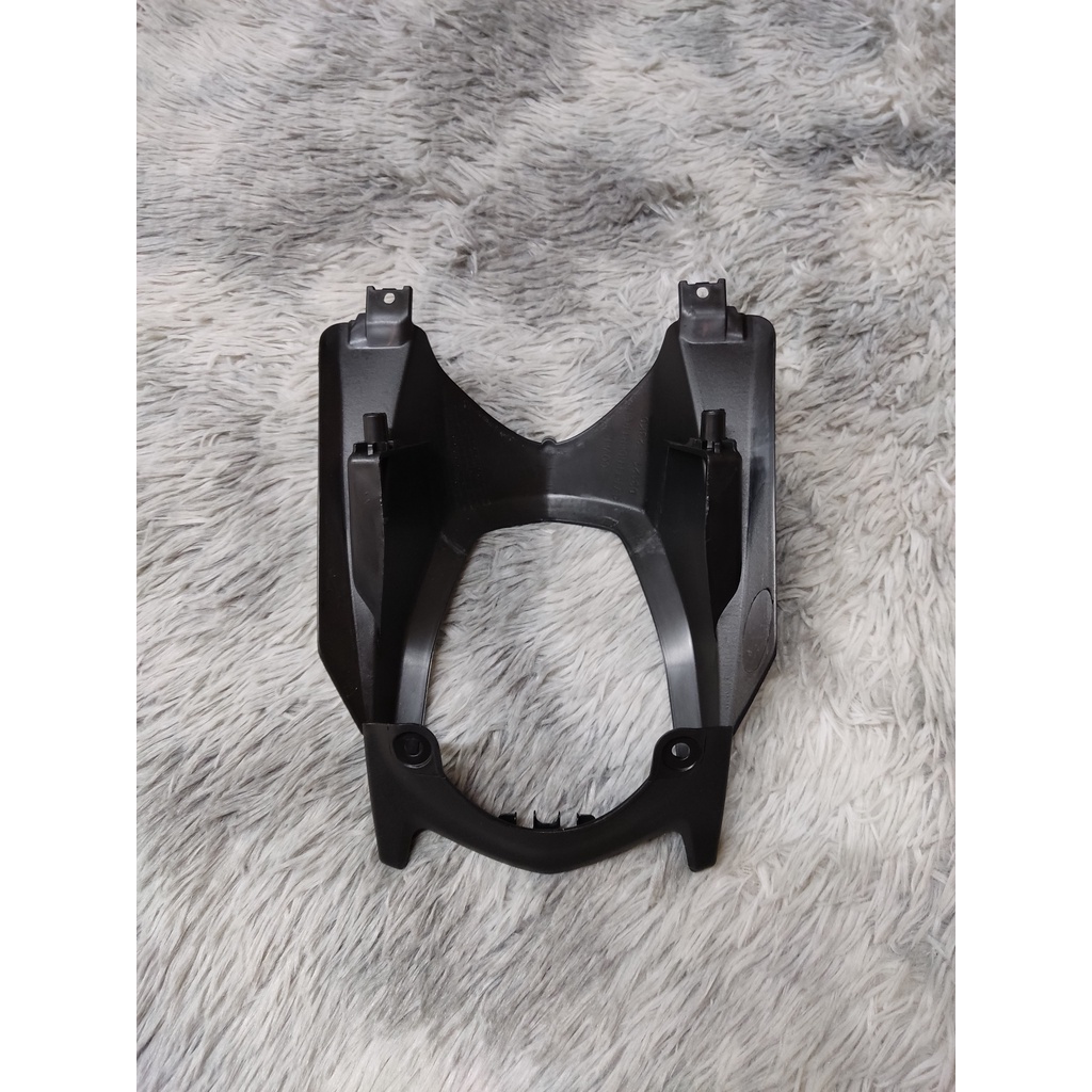 Bợ Đèn Sau GSX R150, GSX S150