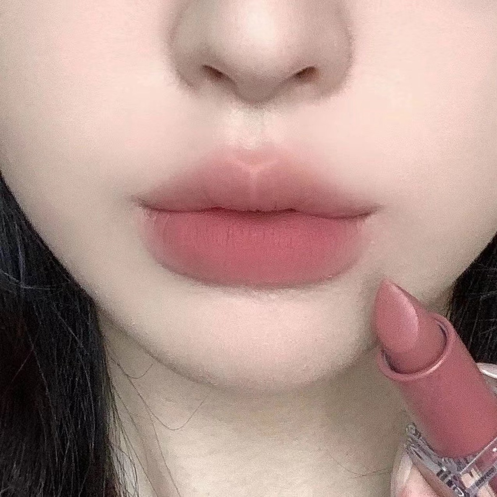 Son Lì Dưỡng Ẩm Lâu Trôi Chống Thấm Nước