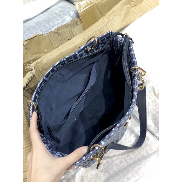 Túi tommy dáng tote