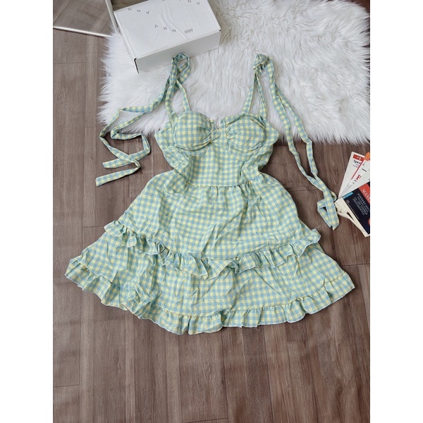 Váy caro 2 dây xinh lắm nha