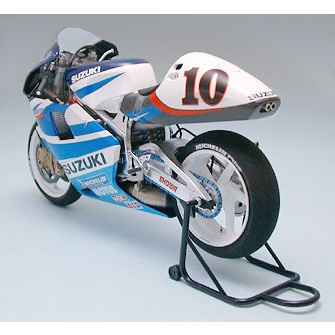 14081 Mô hình xe ô tô 1/12 SCALE SUZUKI RGV-Γ