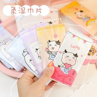 Khăn giấy ướt hình cute dễ thương