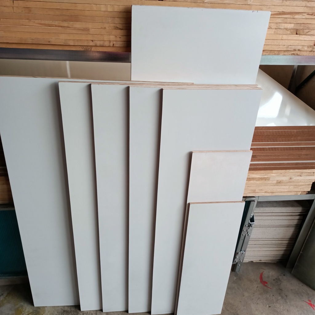 Tấm ván 12ly phủ keo trắng 2 mặt dùng làm kệ, bàn, vách