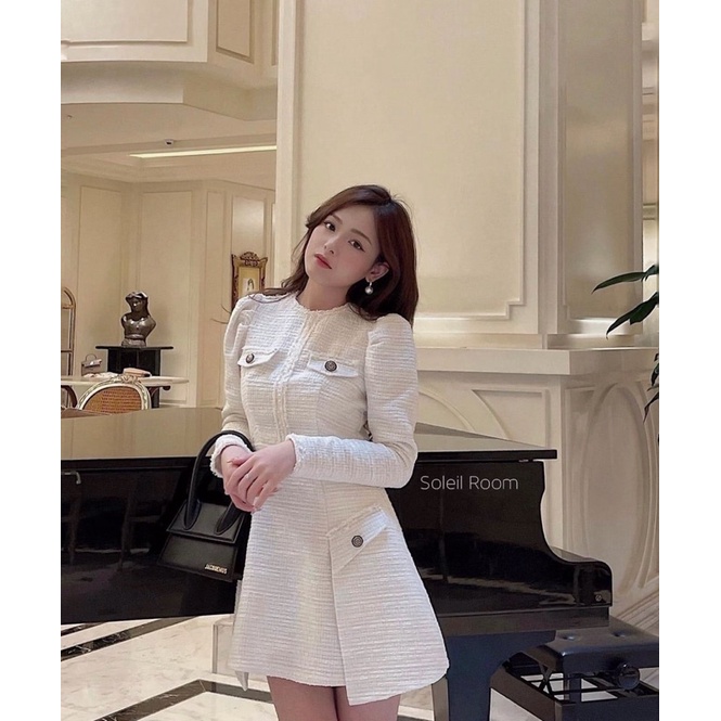Váy dạ 2 lớp viền ren khuy ngọc đẹp quá chị em ơi. SM nhé khách iu. 210