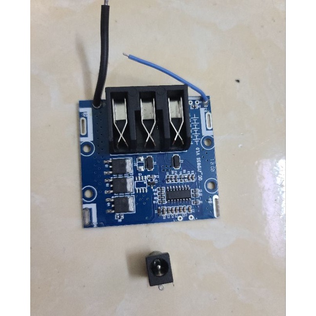 Mạch 5s của pin dewalt tàu 3 mosfet, thay thế cho pin dewalt tàu loại chân ngắn và chân dài như trong hình phụ