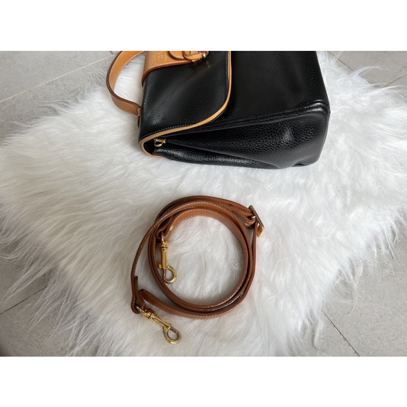 Túi xách tay Courriege