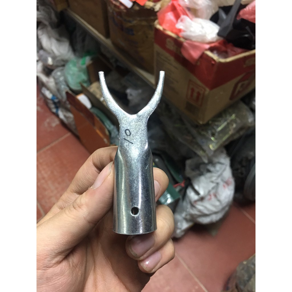 Đầu móc sào trọc quần áo, phơi khăn TA5