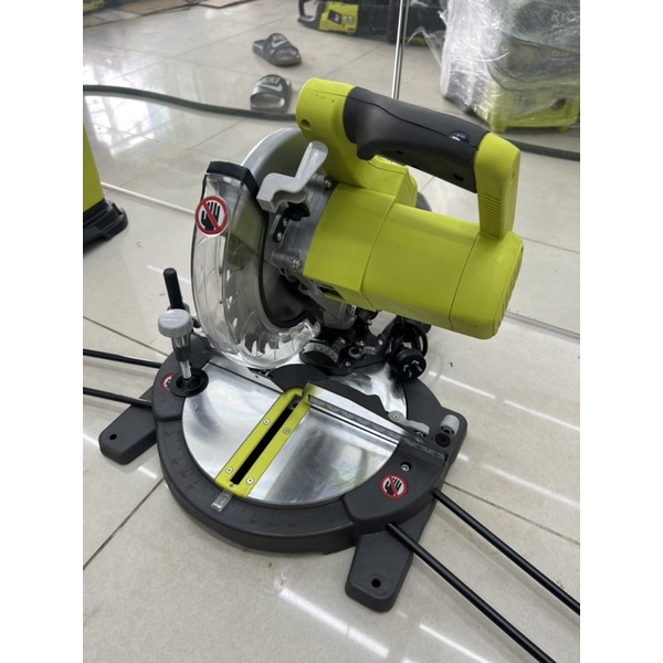 Máy Cắt Góc Ryobi 210mm
