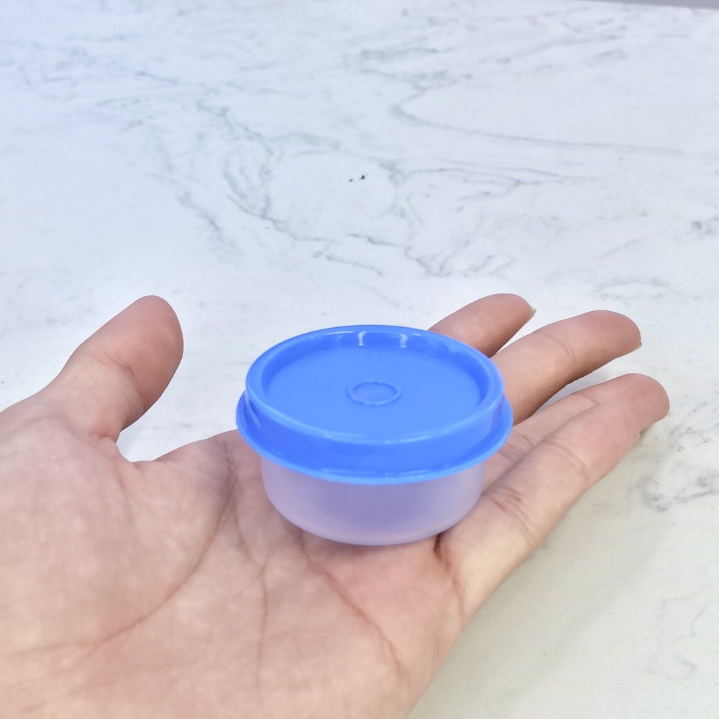 Hộp bảo quản thực phẩm Tupperware Mini Round (01 hộp màu ngẫu nhiên) - Bảo hành trọn đời - Nhựa nguyên sinh PP số 5