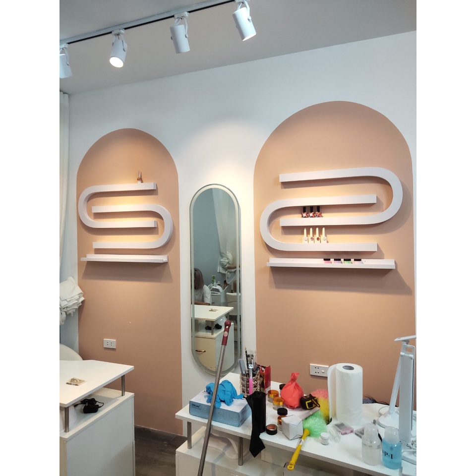 Kệ Nail - Kiểu dáng chữ S trang trí phòng nail, spa