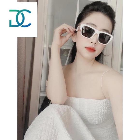 Kính thời trang unisex form nhỏ cá tính gọng 2 màu trắng và đen ꫛꫀꪝVERSACE𝕮𝖔𝖑𝖑𝖊𝖈𝖙𝖎𝖔𝖓 𝟚𝟘𝟚𝟚