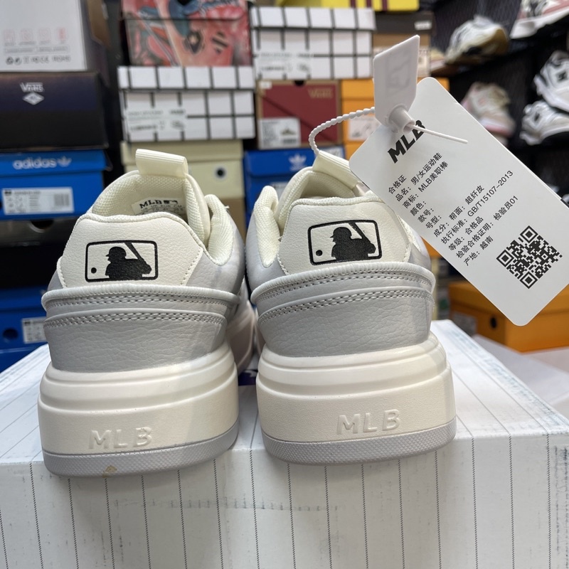 Giầy MLB xám trắng NY chất đẹp Fullbox + tặng móc khoá