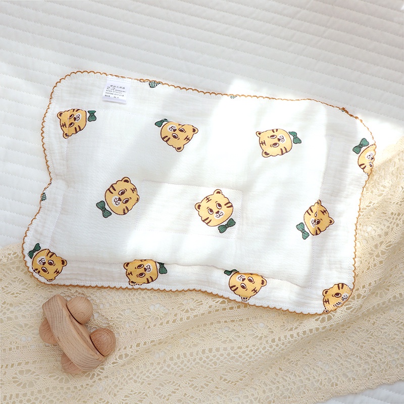 Gối Sơ Sinh/ Gối Chống Bẹt Đầu Cho Bé Chất Liệu Xô Cotton Ruột Bông Êm Ái- KT 23*33cm LBG8009