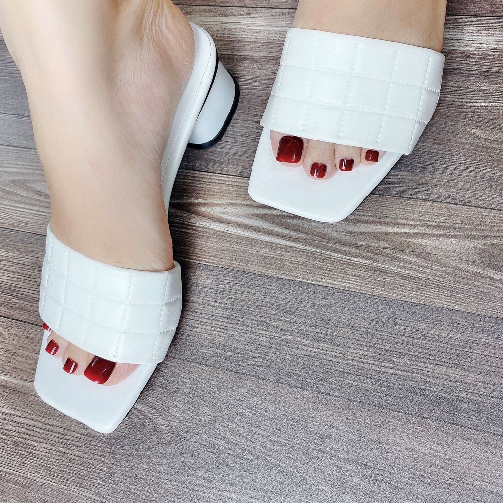 Dép cao gót nữ 5 phân đế vuông quai ngang họa tiết ô vuông Avela 49CG