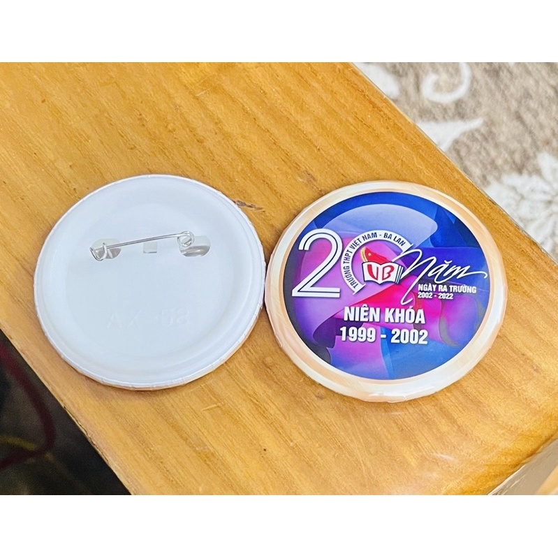 Huy hiệu in theo yêu cầu shop nhận in từ 3 cái làm nhiều giá rẻ