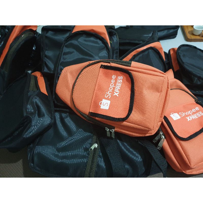 Túi đeo chéo Shopee Xpress
