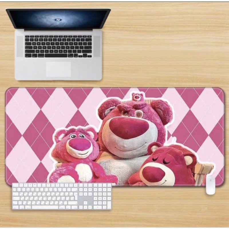 Miếng lót chuột Gấu dâu siêu xinh cỡ lớn full bàn kích thước 800*300mm