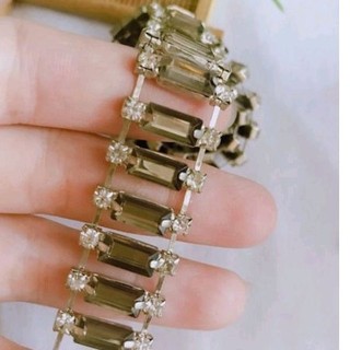 dây đá chấu đính kết sáng lấp lánh