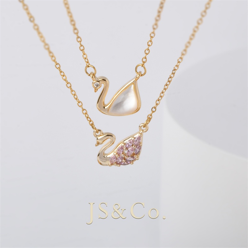 SWAROVSKI Vòng cổ Mạ Vàng 18k Mặt Hình Thiên Nga Đính Đá Opal Thời Trang 877n