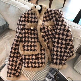 Áo Khoác Len Lông Cừu Dày Sọc Caro Phong Cách Retro Mùa Đông Mới Cho Nữ