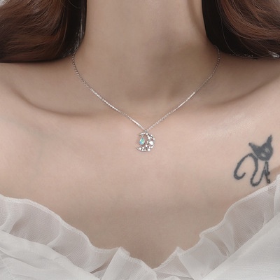 Vòng cổ Hình Ngôi Sao Và Mặt Trăng Sang Trọng Thời Trang Mùa Hè Cho Nữ