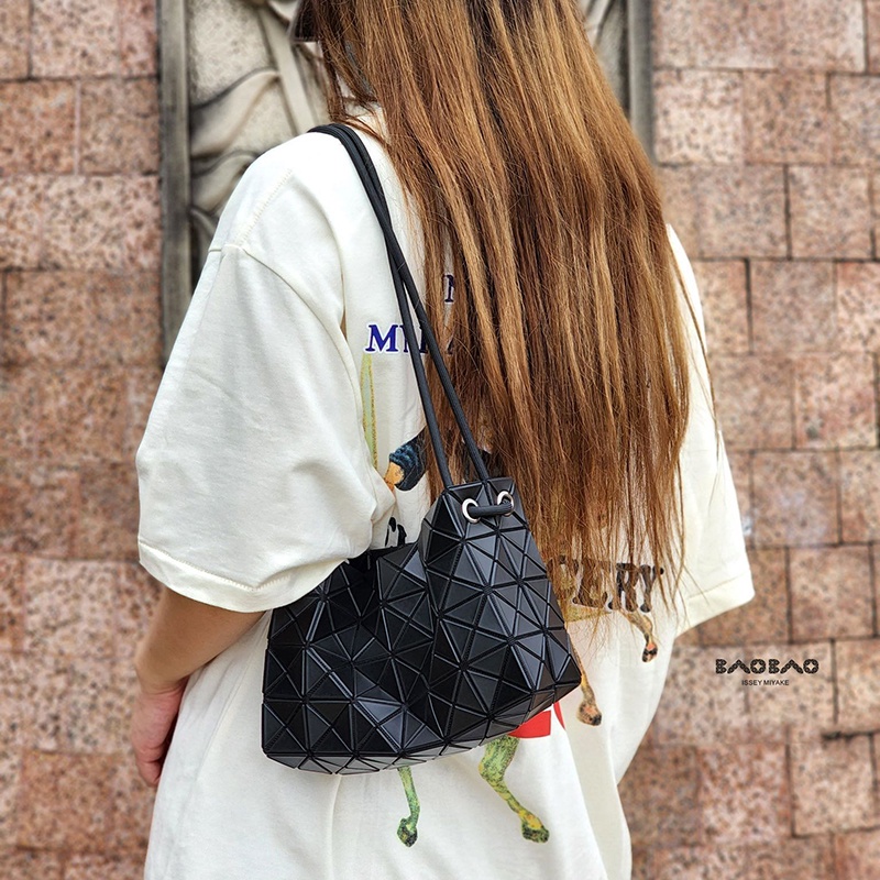 🎉PROMO🎉🍒💯 Issey Miyake Baobao  Túi Đeo Chéo Vai 4X6Cm Đựng Vừa Vặn Sang Giao Hàng baobao issey miyake wring