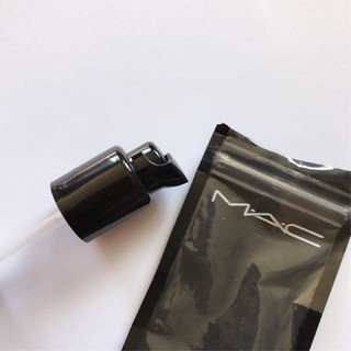 Vòi pump kem nền MAC Foundation Pump