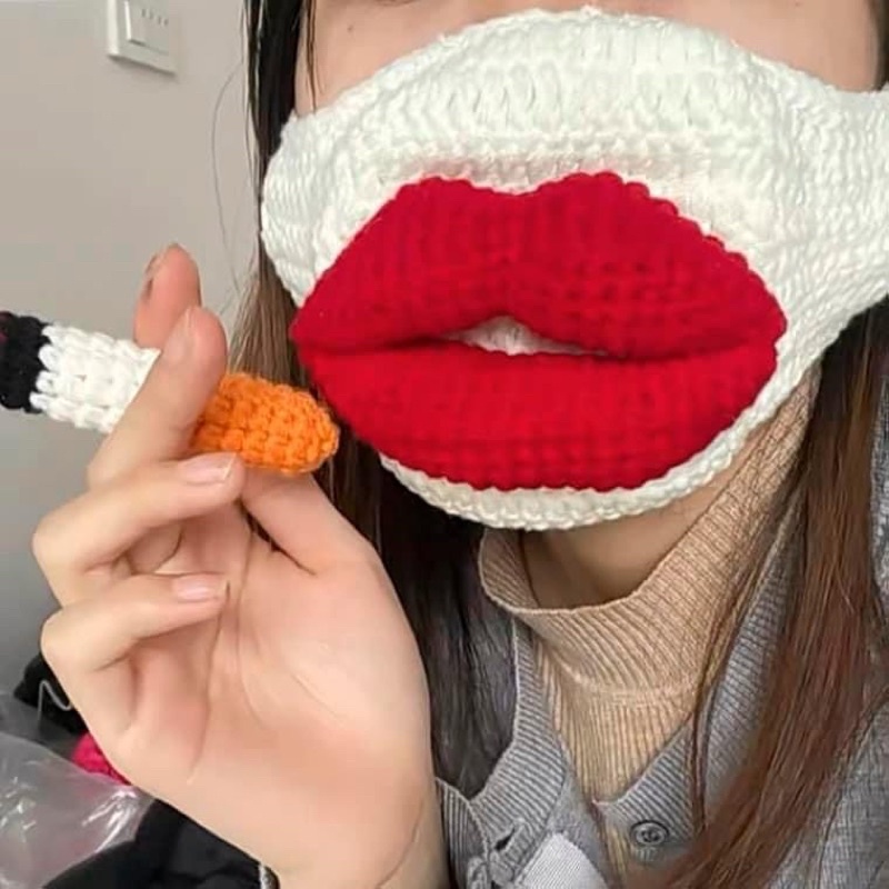 Khẩu trang môi to bằng len dễ thương độc lạ ❣️