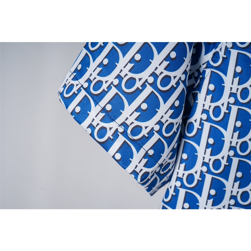 Áo Sơ Mi Ngắn Tay In Logo Cổ Điển Thoải Mái Thời Trang