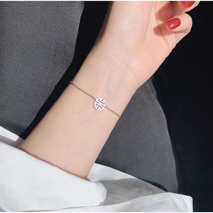 Lắc tay nữ titan chữ phúc nhỏ nhí siêu đẹp, bền màu, đem lại may mắn cho người đeo