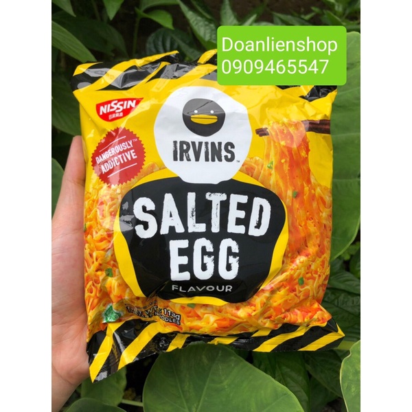 NISSIN - IRVINS SALTED EGG FLAVOUR MÌ TRỘN TRỨNG MUỐI ĂN LIỀN 113g