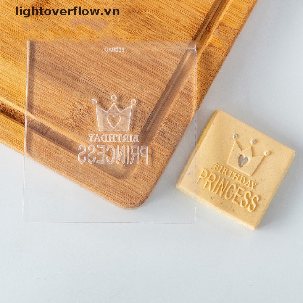 Khuôn Cắt Bằng Acrylic Dùng Trang Trí Bánh Kem Tiện Dụng