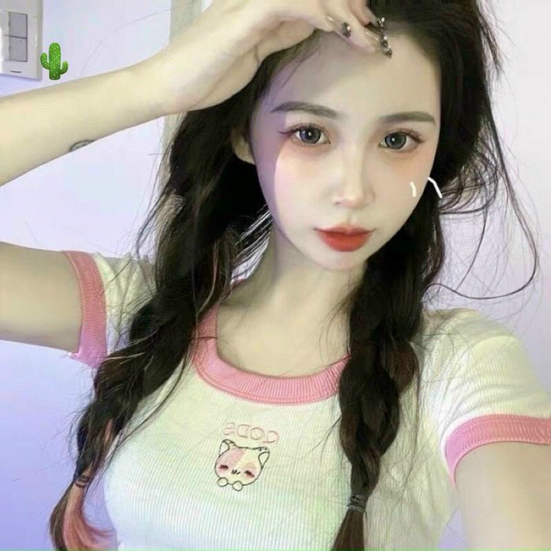 Áo Thun croptop họa tiết BÉ CÁO CHỮ GODS hình thêu xinh xắn,Áo thun trơn phối viền hồng //Thương90 shop