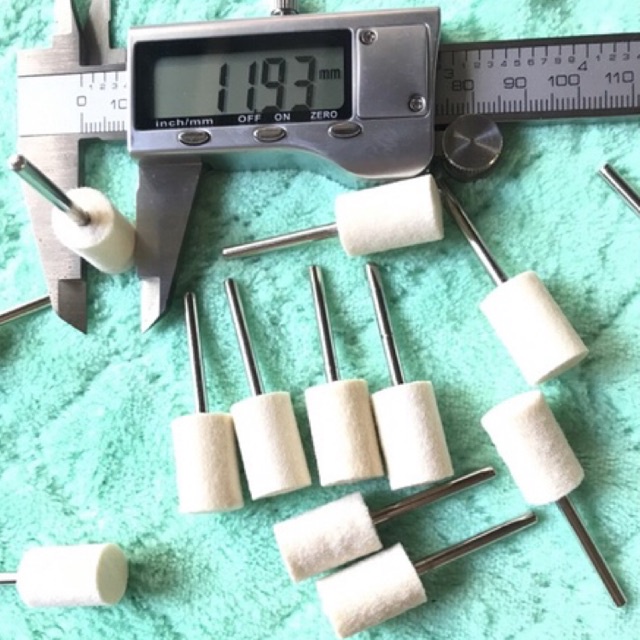 Trụ nỉ đánh bóng 12mm cán 3mm