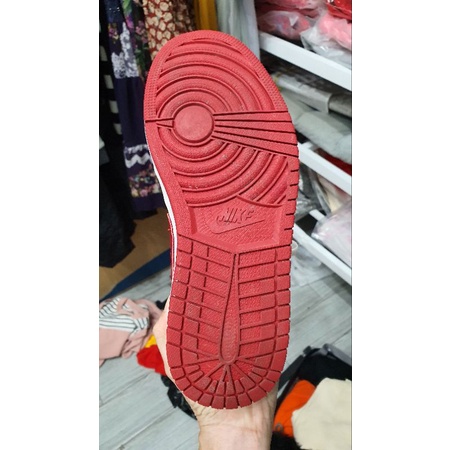 Pass Giày thể thao size 6.5  có fix