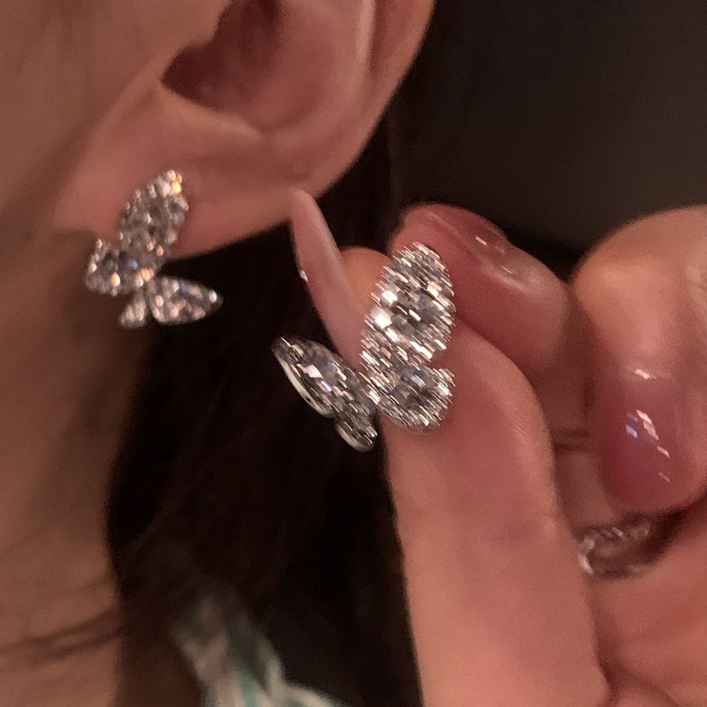 Bông Tai Hình Bướm Đính Kim Cương Toàn Diện