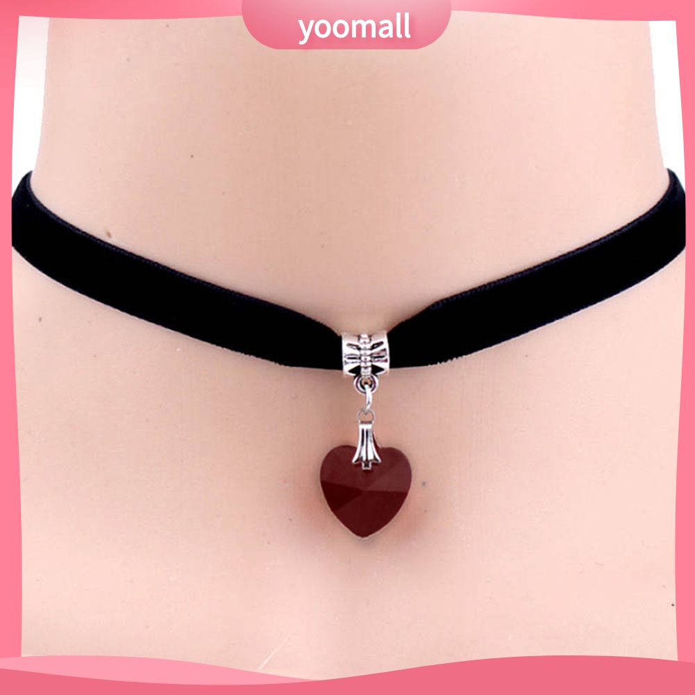 Vòng Cổ Choker Dây Nhung Mặt Trái Tim Đính Đá Phong Cách Gothic