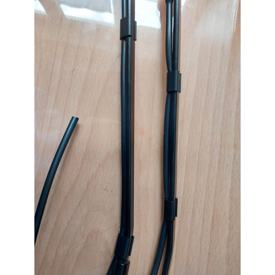 CẦN SẮT GẠT MƯA MERCEDES SPRINTER 16 CHỖ