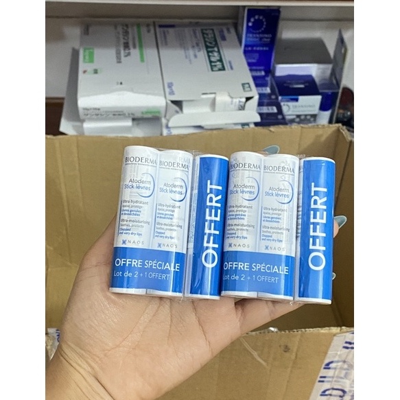 Son dưỡng môi bioderm dưỡng ẩm làm mềm môi