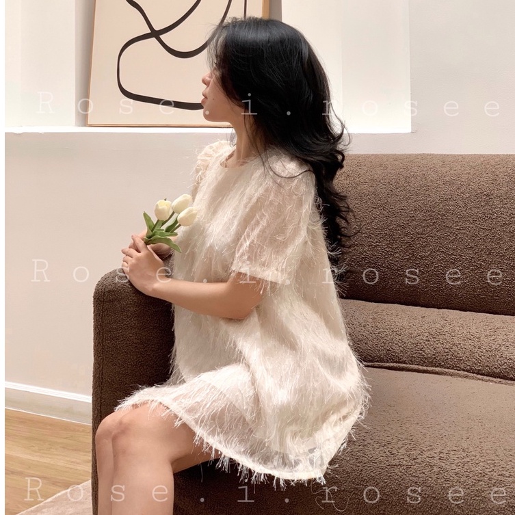 Đầm kem lông lấp lánh có tay