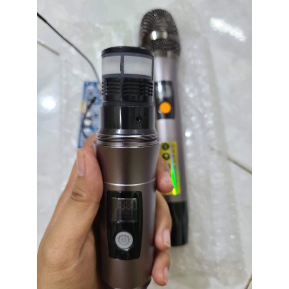 micro xám 630 uhf tay nhôm