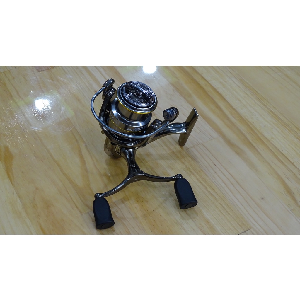 Máy câu cá Deukio ES3000S độ tay quay