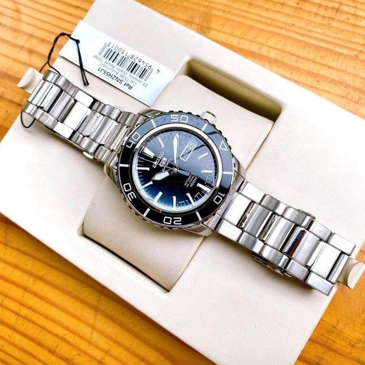 Đồng hồ nam dây thép Seiko 5 Sports Automatic SNZH55J1
