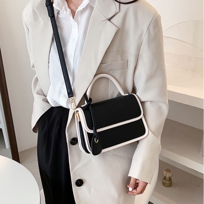 JM97-Túi Đeo Chéo Hình Vuông Nhỏ Thời Trang Mùa Hè Năm Mới Túi xách nữ đeo chéo dáng đẹp đang được các bạn trẻ ưa chuộng hiện nay tại túi nữ giá rẻ Túi đeo chéo  có tay cầm viền màu,Túi Xách Nữ Có Quan Đeo Vai Kiểu Dánh Sang Trọng